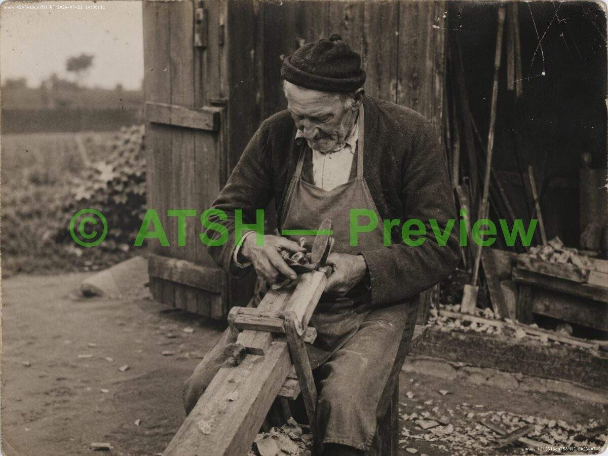 05_old_man_village_street