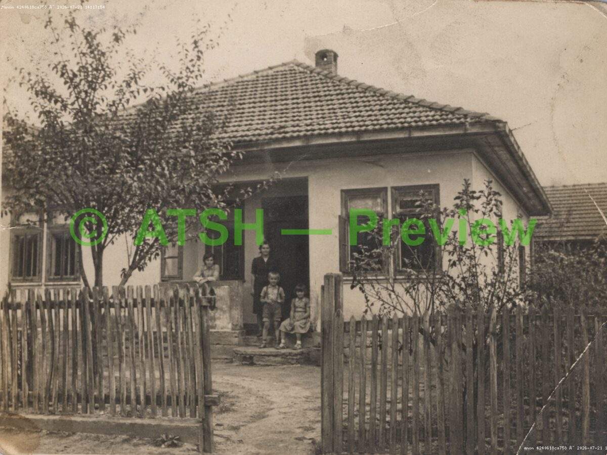 08_old_school_building