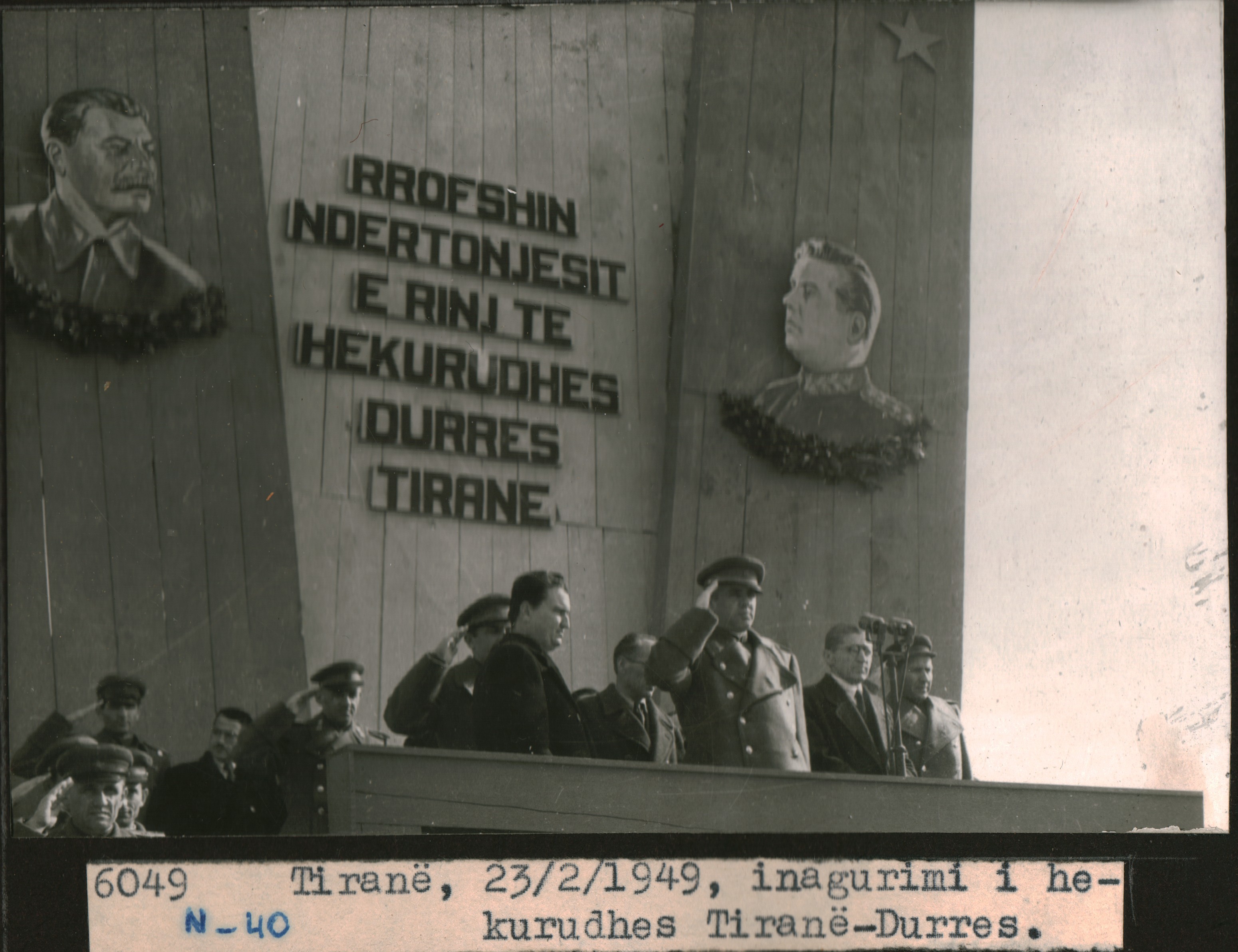 Fotografi me zhvillime politike e shoqërore 1939-1990