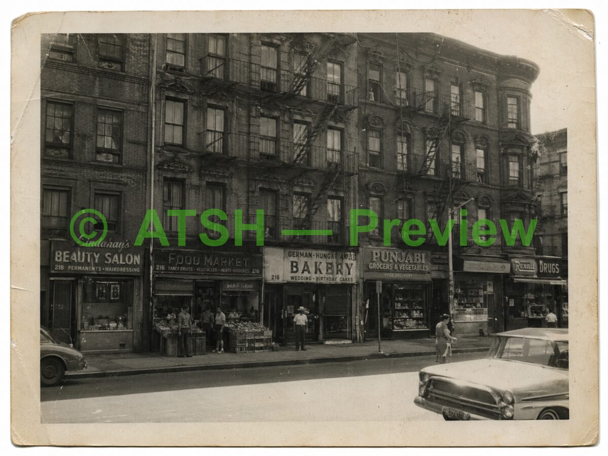 10_vintage_storefront_block